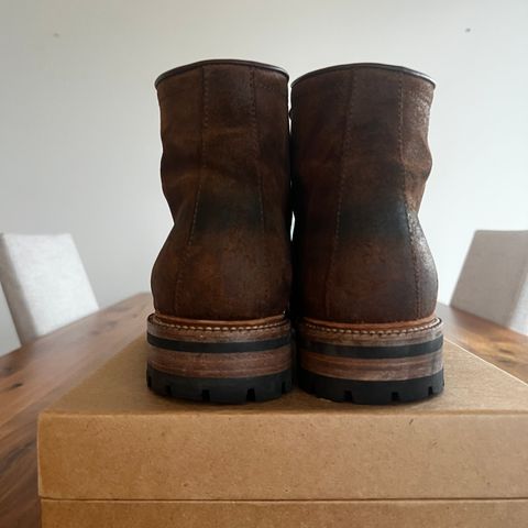 Parkhurst The Niagara in C.F. Stead Light Brown Waxy Commander Suede