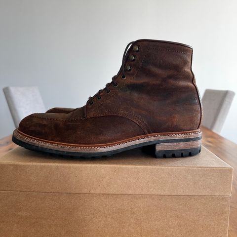 Parkhurst The Niagara in C.F. Stead Light Brown Waxy Commander Suede