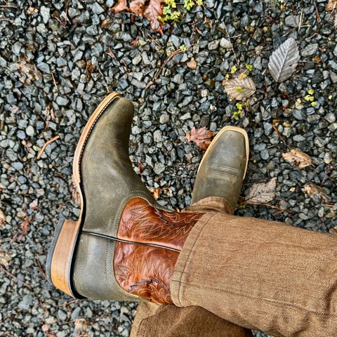 View photo of Ariat Futurity Time in Olive Roughout/Copper Crunch