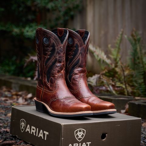 View photo of Ariat Heritage Roughstock VentTEK in Unknown Material