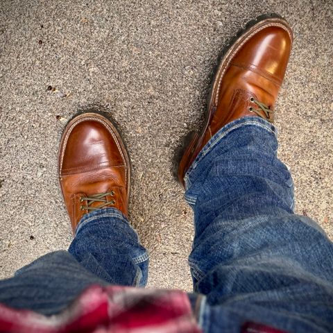 Thursday Challenger in Golden Brown Hot Stuffed