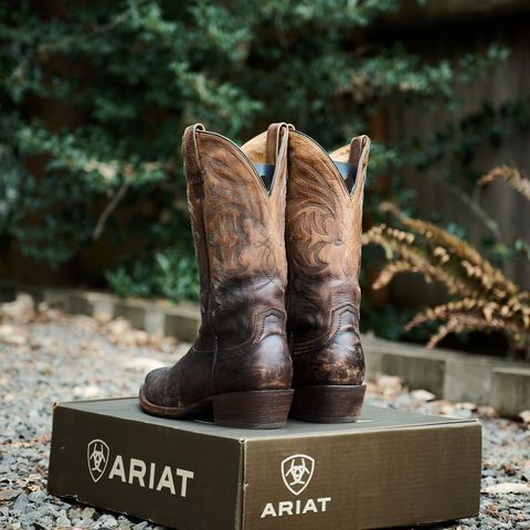 View photo of Ariat Breakthrough Ombre - Chocolate in Unknown Material