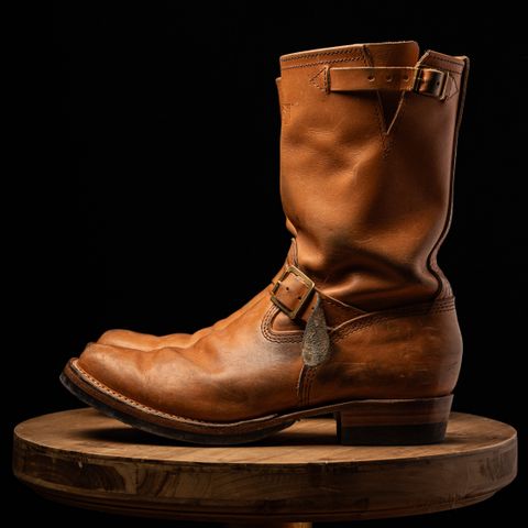 Wesco Boss Engineer Boot in Horween Natural Essex