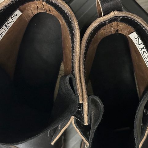 Nicks MTO in Horween Black Waxed Flesh