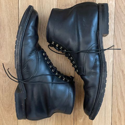 View photo of Alden Plain Toe Boot in Horween Black Chromexcel