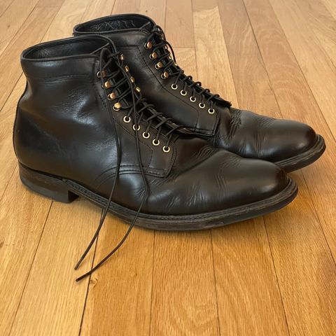 View photo of Alden Plain Toe Boot in Horween Black Chromexcel