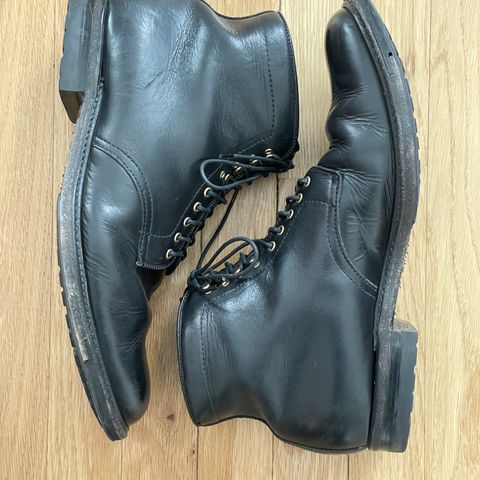 View photo of Alden Plain Toe Boot in Horween Black Chromexcel