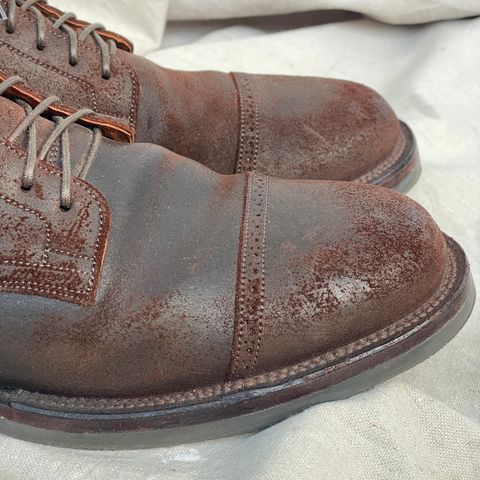 View photo of Viberg Service Boot BCT in C.F. Stead Snuff Waxy Commander Suede