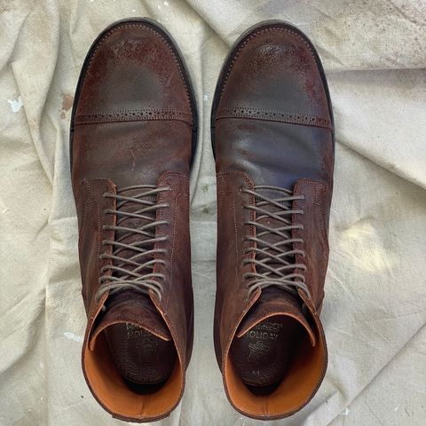 View photo of Viberg Service Boot BCT in C.F. Stead Snuff Waxy Commander Suede