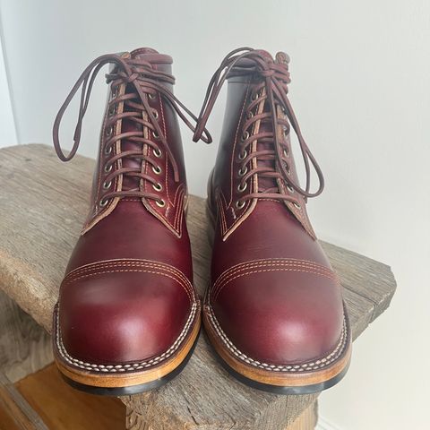 View photo of Kustom Kraft Model 1 in Horween Color 8 Chromexcel