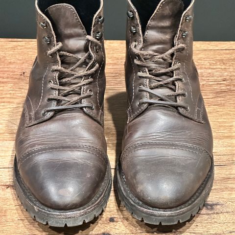 Thursday Captain in Tobacco Rugged & Resilient