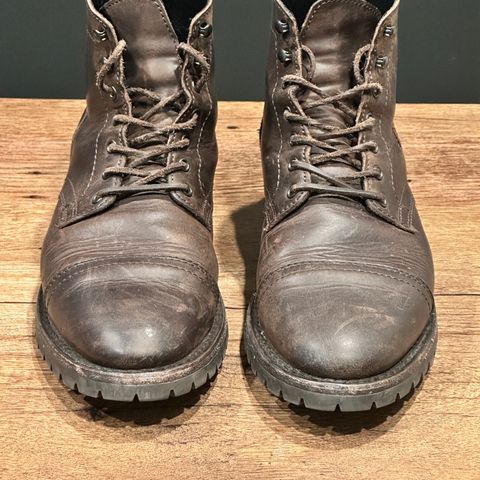 Thursday Captain in Tobacco Rugged & Resilient