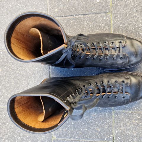 Clinch Gary Boots in Black Overdyed Horsebutt