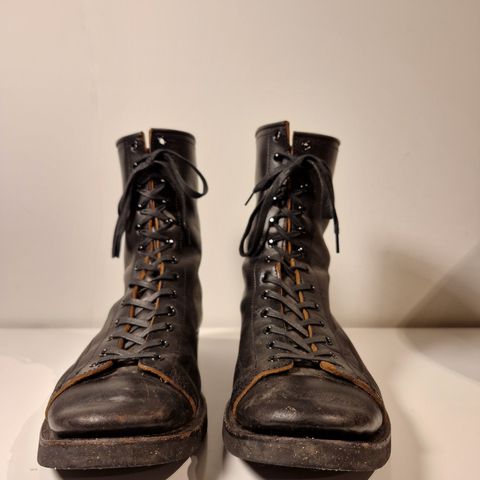Clinch Gary Boots in Black Overdyed Horsebutt