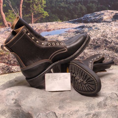 White's 375 in Horween Black Chromexcel Horsehide & Horween Black Waxed Flesh