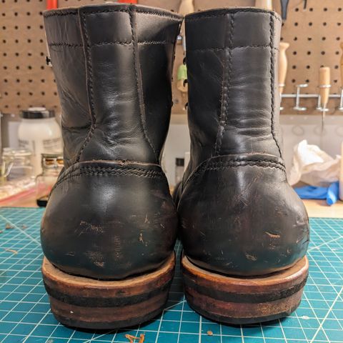 DIY Unknown Model in S.B. Foot Black Prairie