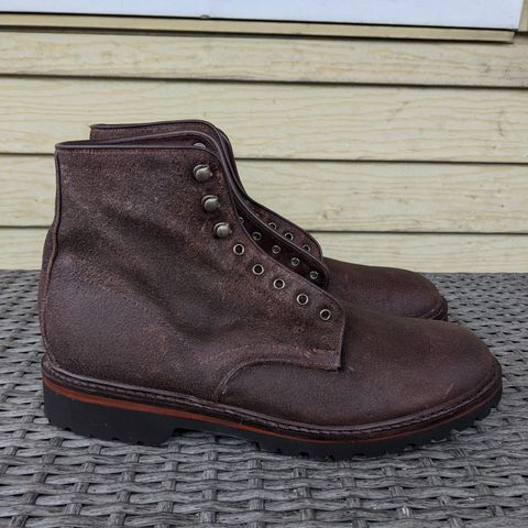 Allen Edmonds Higgins Mill in Snuff Brown Suede