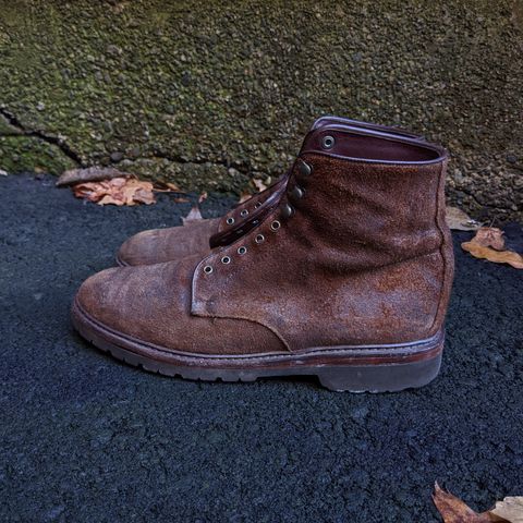 Allen Edmonds Higgins Mill in Snuff Brown Suede