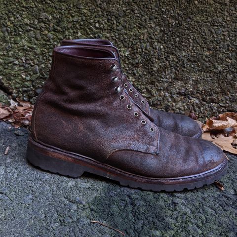 Allen Edmonds Higgins Mill in Snuff Brown Suede