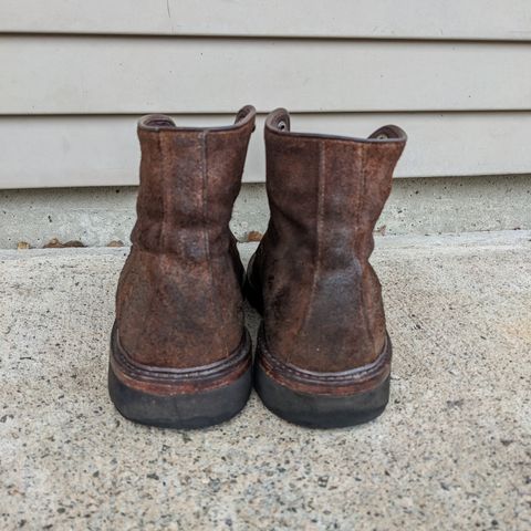 Allen Edmonds Higgins Mill in Snuff Brown Suede