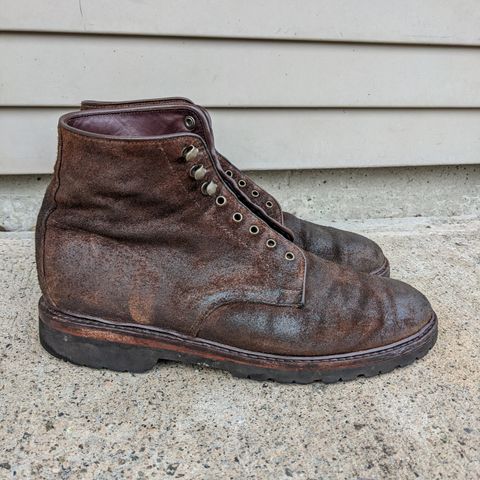Allen Edmonds Higgins Mill in Snuff Brown Suede