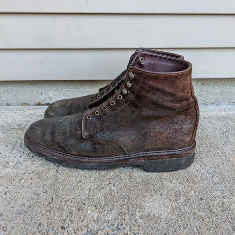 Allen Edmonds Higgins Mill in Snuff Brown Suede