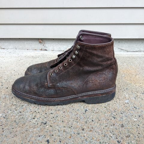 Allen Edmonds Higgins Mill in Snuff Brown Suede
