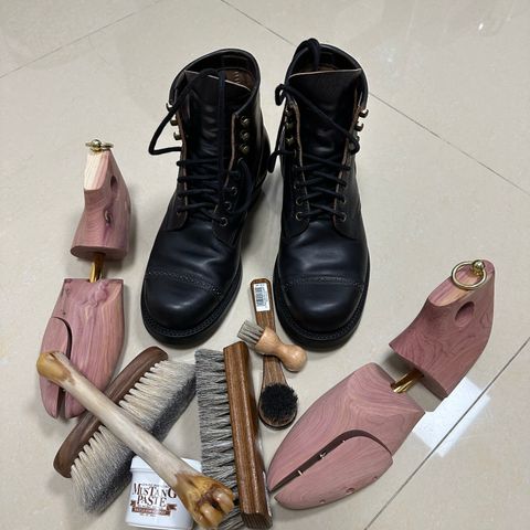 Flame Panda Service Boot in Conceria Cloe Black Horsebutt