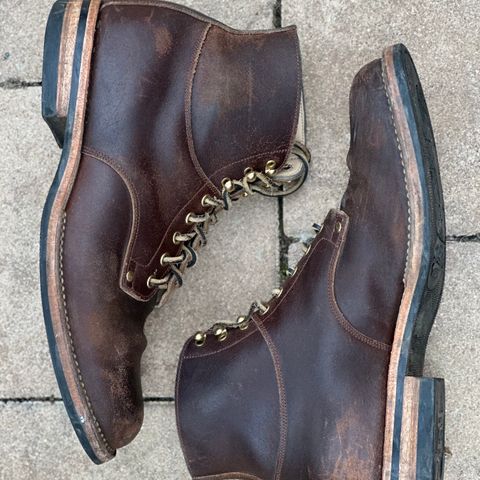 View photo of Østmo Type I in Horween Cinnamon Waxed Flesh