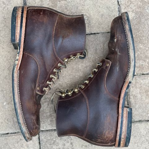 View photo of Østmo Type I in Horween Cinnamon Waxed Flesh