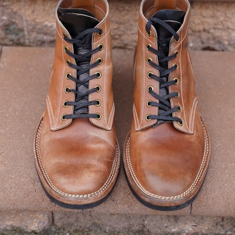 View photo of Onderhoud SVC01 Boondocker in Horween Unglazed Natural Shell Cordovan