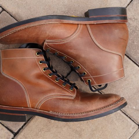 View photo of Onderhoud SVC01 Boondocker in Horween Unglazed Natural Shell Cordovan