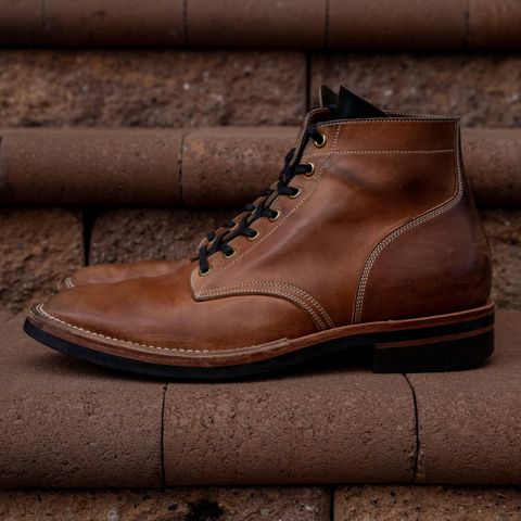 View photo of Onderhoud SVC01 Boondocker in Horween Unglazed Natural Shell Cordovan