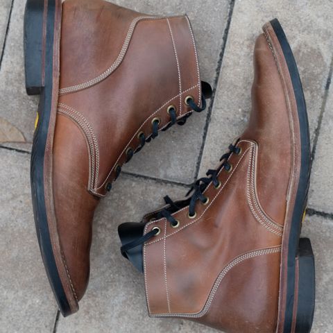 View photo of Onderhoud SVC01 Boondocker in Horween Unglazed Natural Shell Cordovan