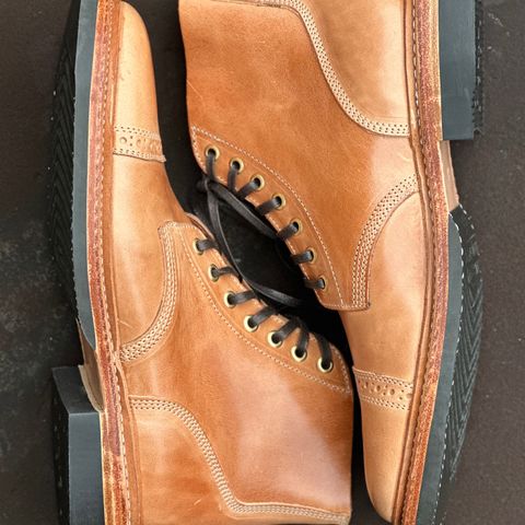Oak Street Bootmakers Field Boot in Maryam Natural Horsebutt