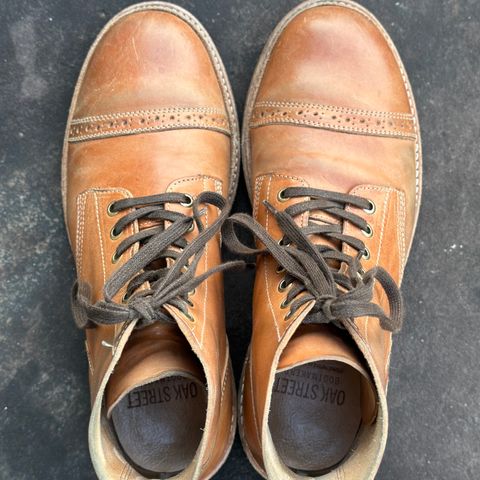 Oak Street Bootmakers Field Boot in Maryam Natural Horsebutt