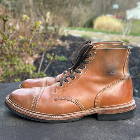Oak Street Bootmakers Field Boot in Maryam Natural Horsebutt