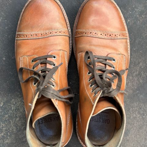 Oak Street Bootmakers Field Boot in Maryam Natural Horsebutt