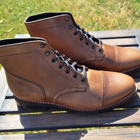 Thursday Captain in Horween Natural Chromexcel