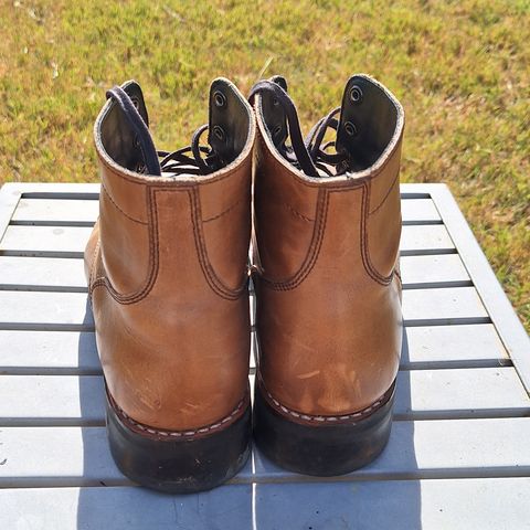 Thursday Captain in Horween Natural Chromexcel