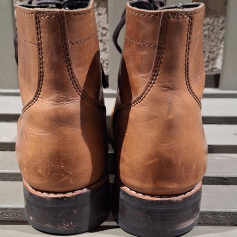 Thursday Captain in Horween Natural Chromexcel