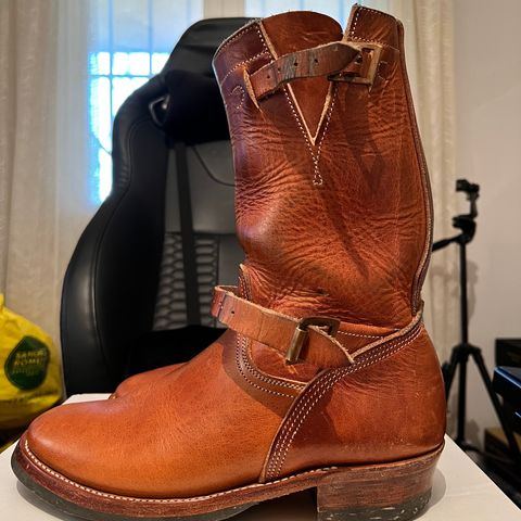 View photo of Unsung U 22-2 Engineer Boot in Horween Natural Dublin