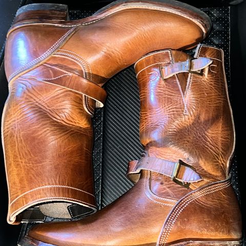 View photo of Unsung U 22-2 Engineer Boot in Horween Natural Dublin