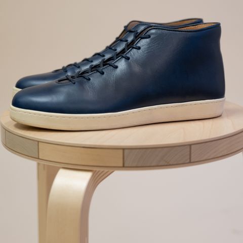 Crown Northampton Everdon in Horween Ink Cavalier