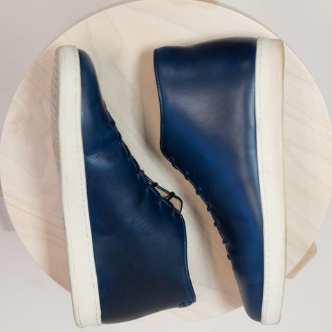 Crown Northampton Everdon in Horween Ink Cavalier
