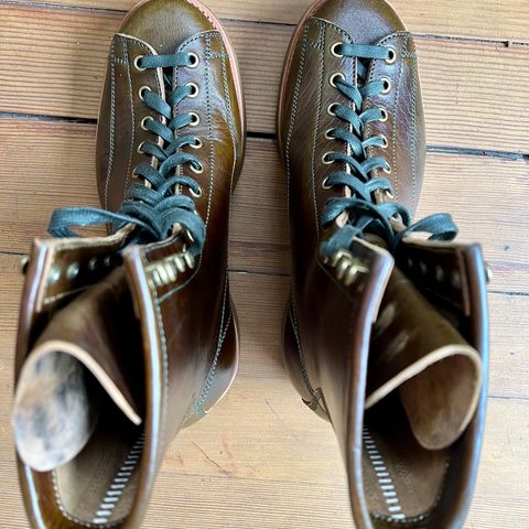 Flame Panda Monkey Boot in Shinki Olive Oiled Horsebutt