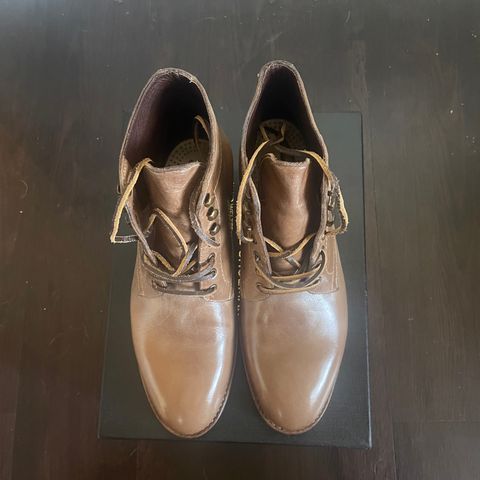 View photo of Blkbrd Shoemaker Rudiger Service Boot in Horween Natural Chromexcel