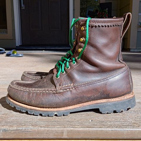 Russell Moccasin Weathered Oak Backcountry in Full-Grain Timberjack