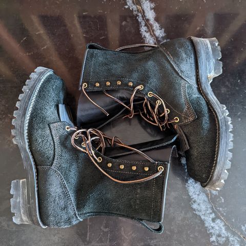 Viberg 155 Smokejumper Work Boot in Seidel Black Oil Tan Roughout