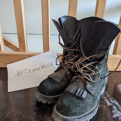 Viberg 155 Smokejumper Work Boot in Seidel Black Oil Tan Roughout